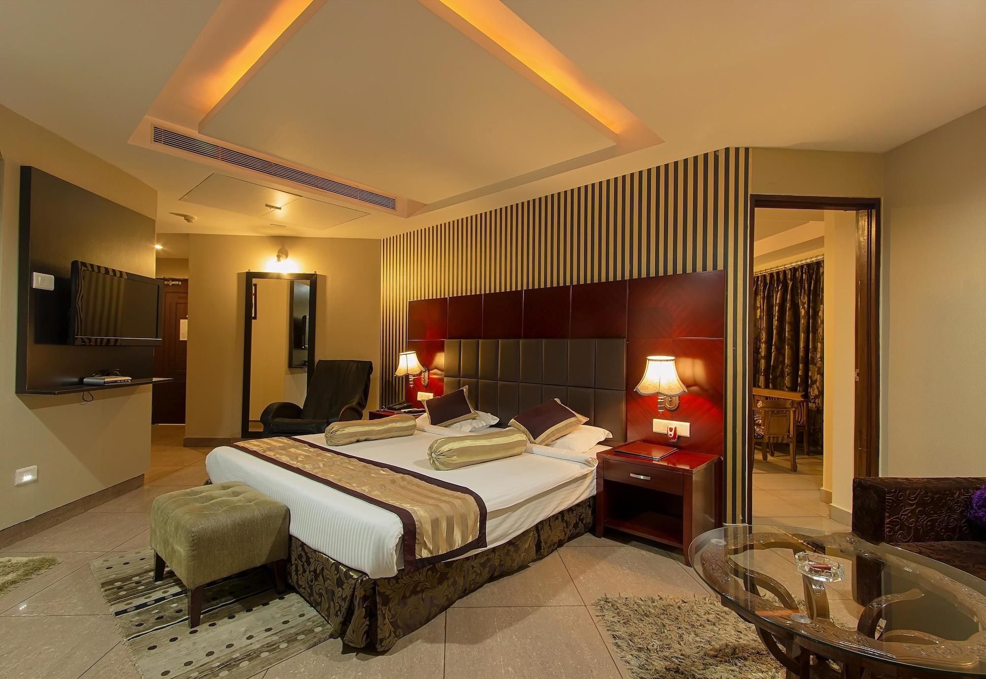 גווהטי Hotel Gateway Grandeur מראה חיצוני תמונה