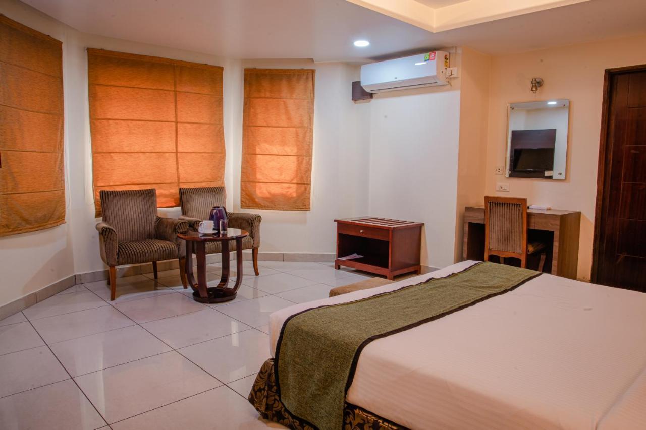 גווהטי Hotel Gateway Grandeur מראה חיצוני תמונה