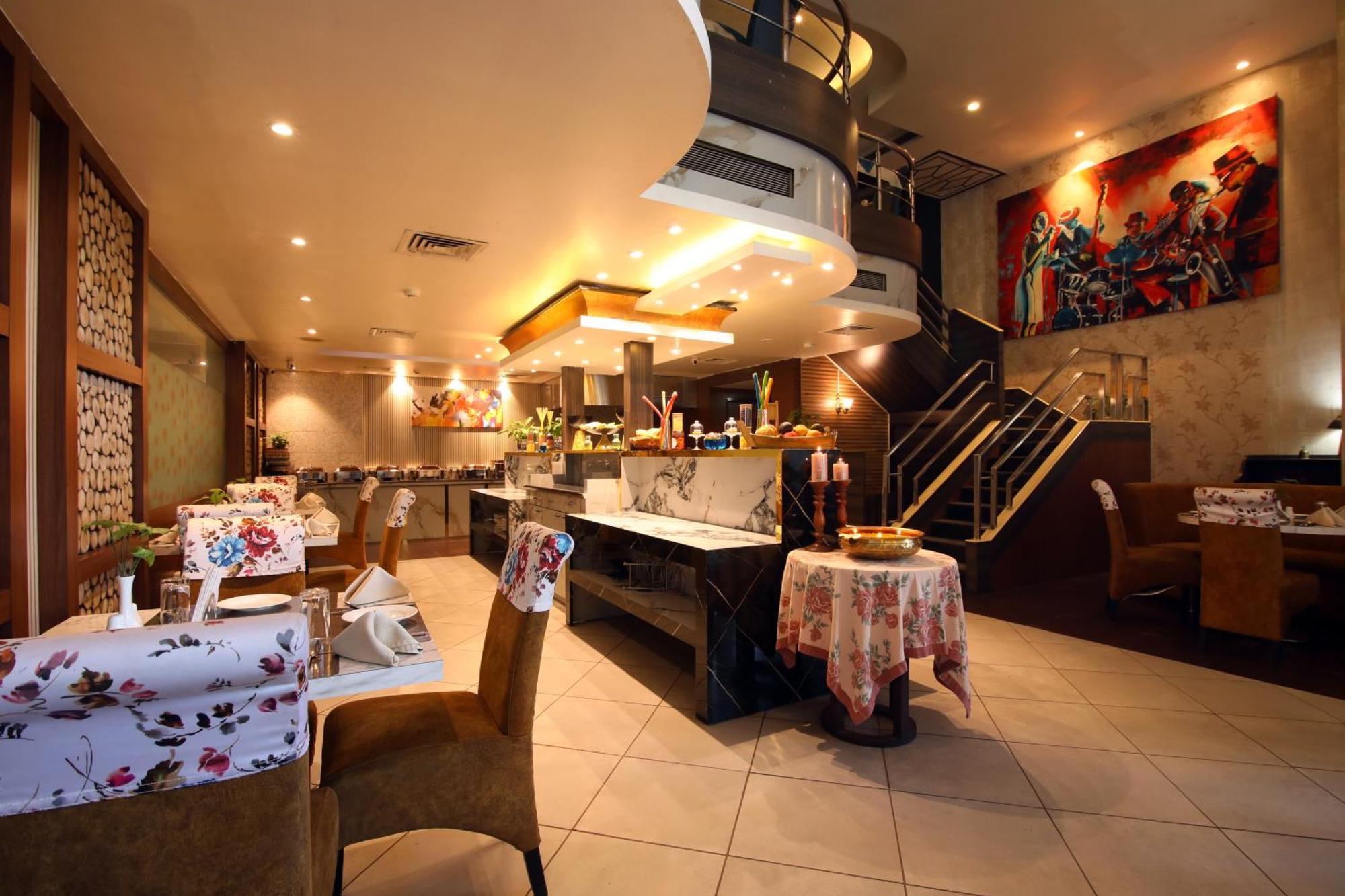 גווהטי Hotel Gateway Grandeur מראה חיצוני תמונה
